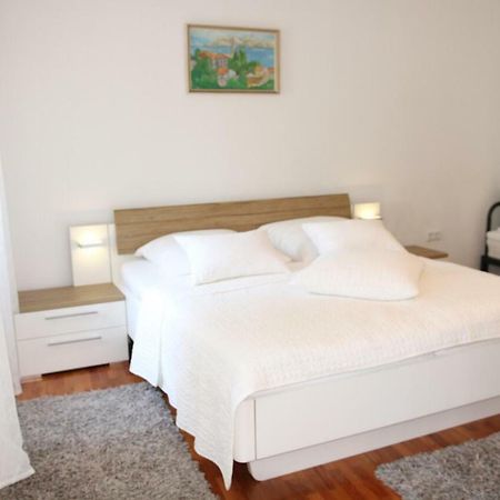 Central House Nona Crikvenica Exterior foto
